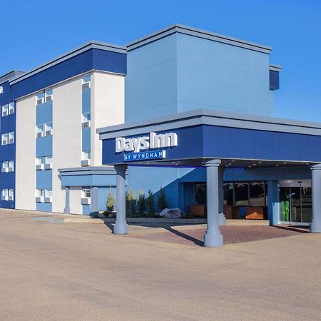 Days Inn & Conference Centre By Wyndham Camrose Norsemen Exterior photo